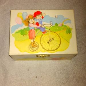 little girls jewlery music box